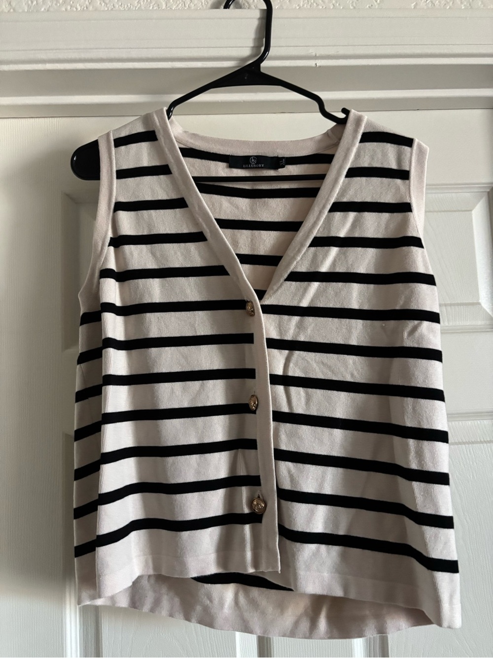 Sleeveless Black & Cream Striped Button-Front Tank Top